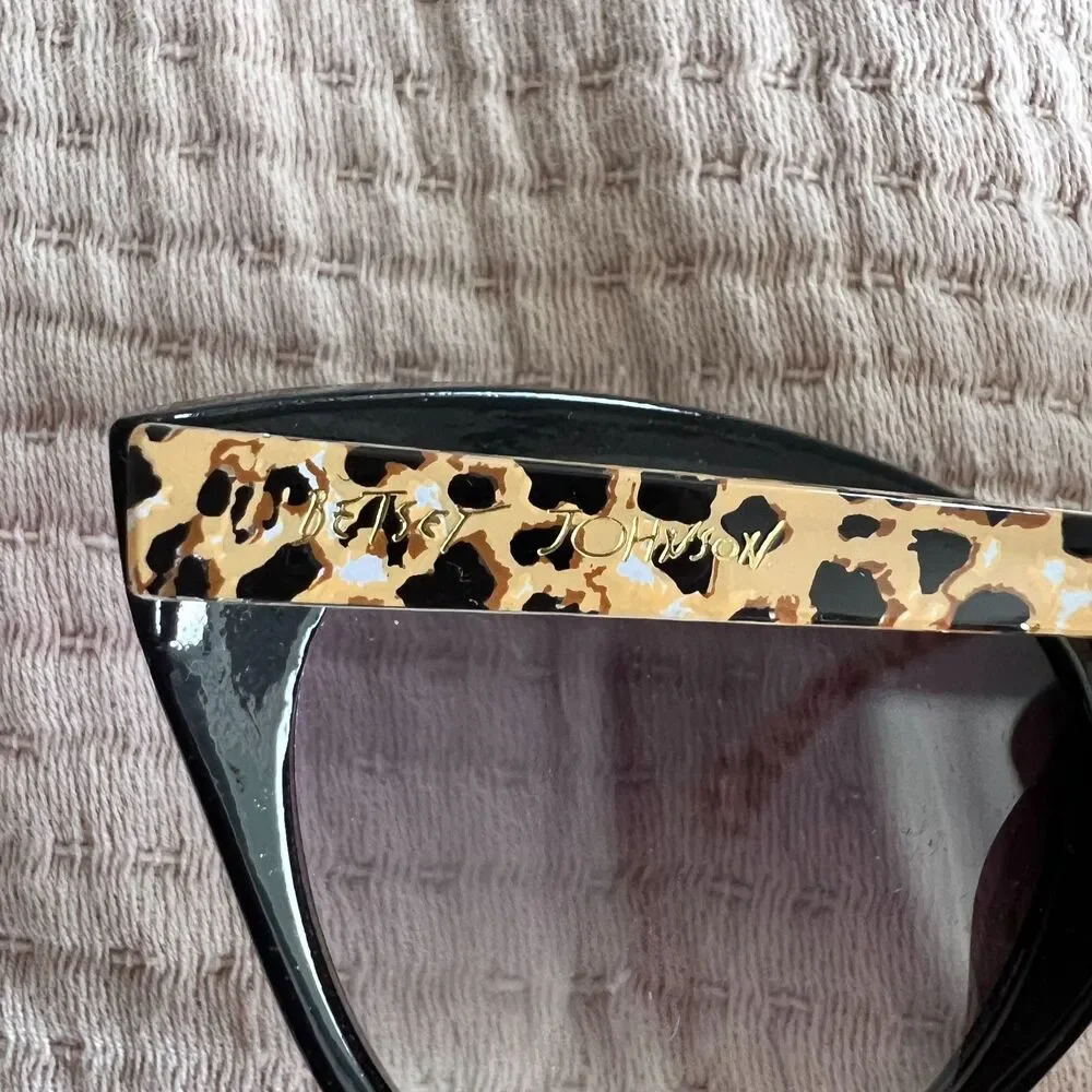 Betsey Johnson Sunglasses Womens Cat Eye Leopard Arms Animal Heart *FRAMES ONLY*